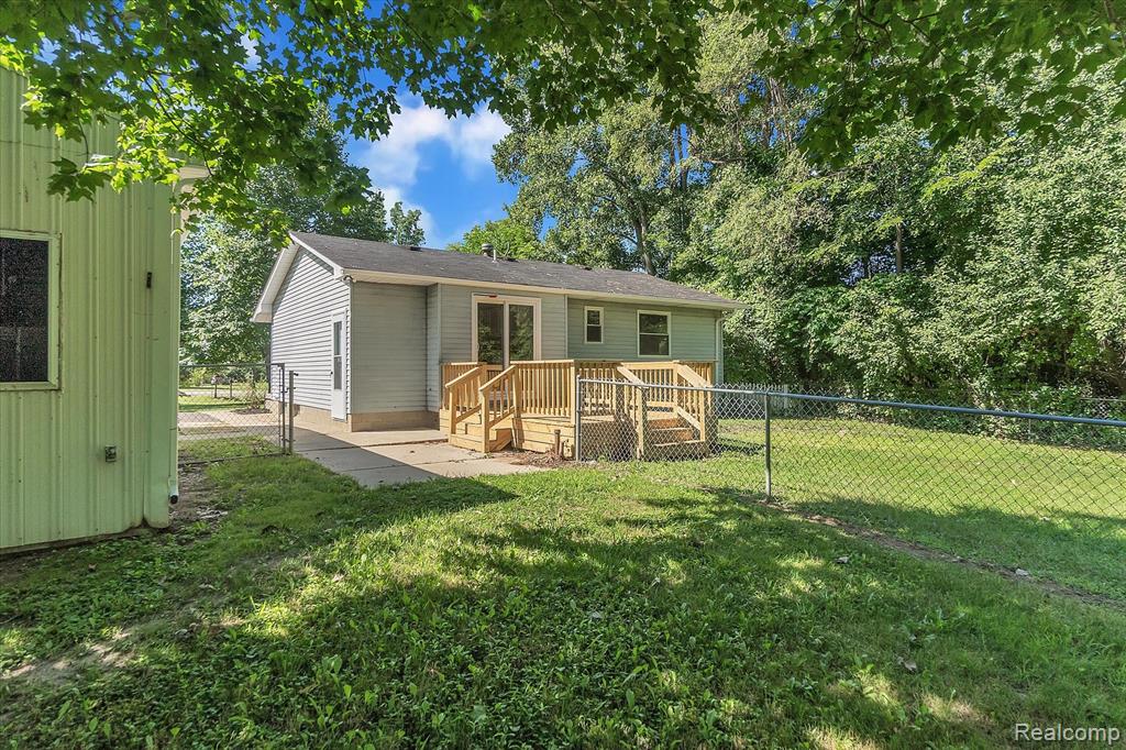 7315 East Carpenter Road Davison, MI 48423 - Photo 35 of 39
