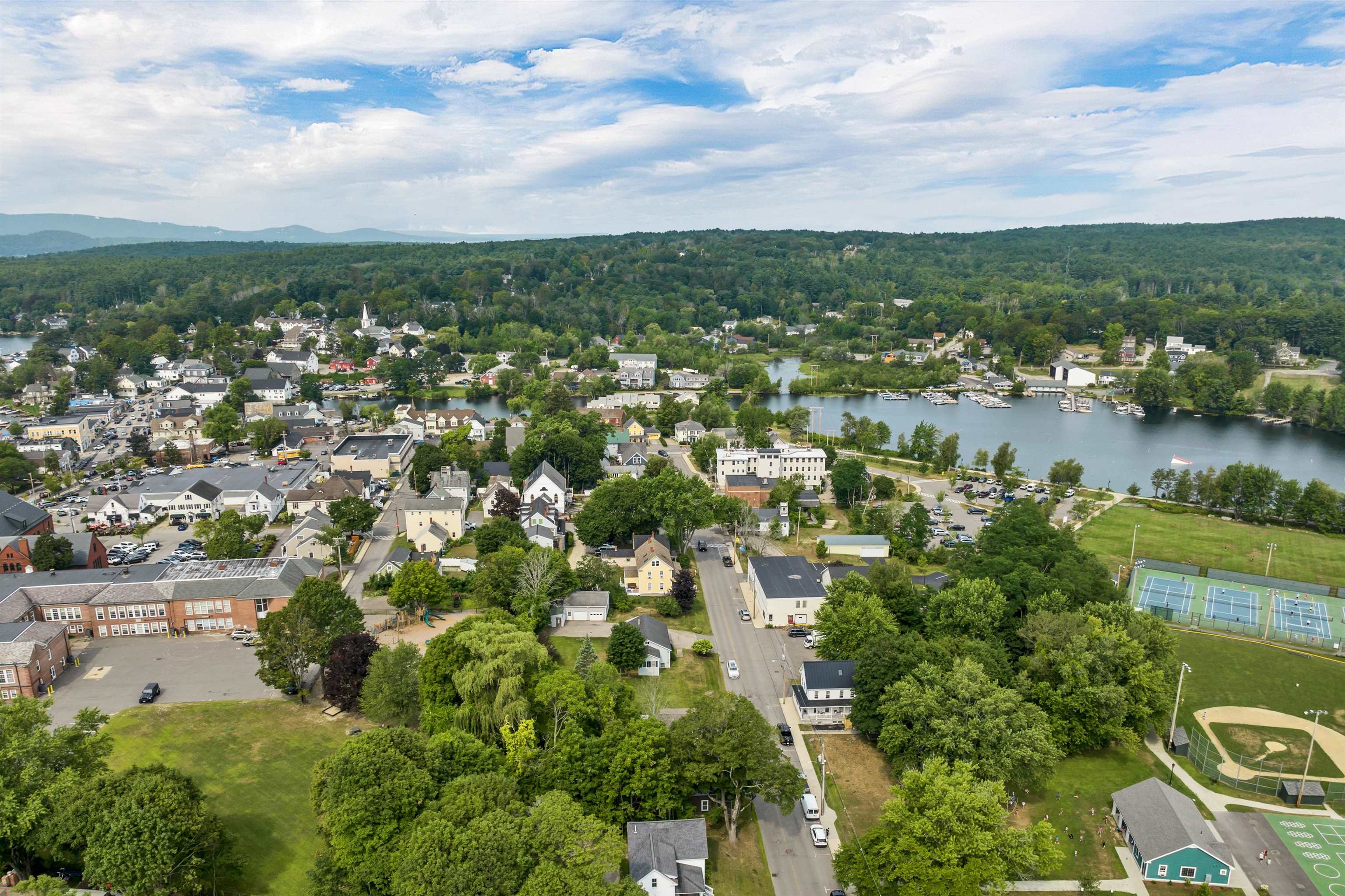 61 Lehner Street Wolfeboro, NH 03894 - Photo 19 of 58