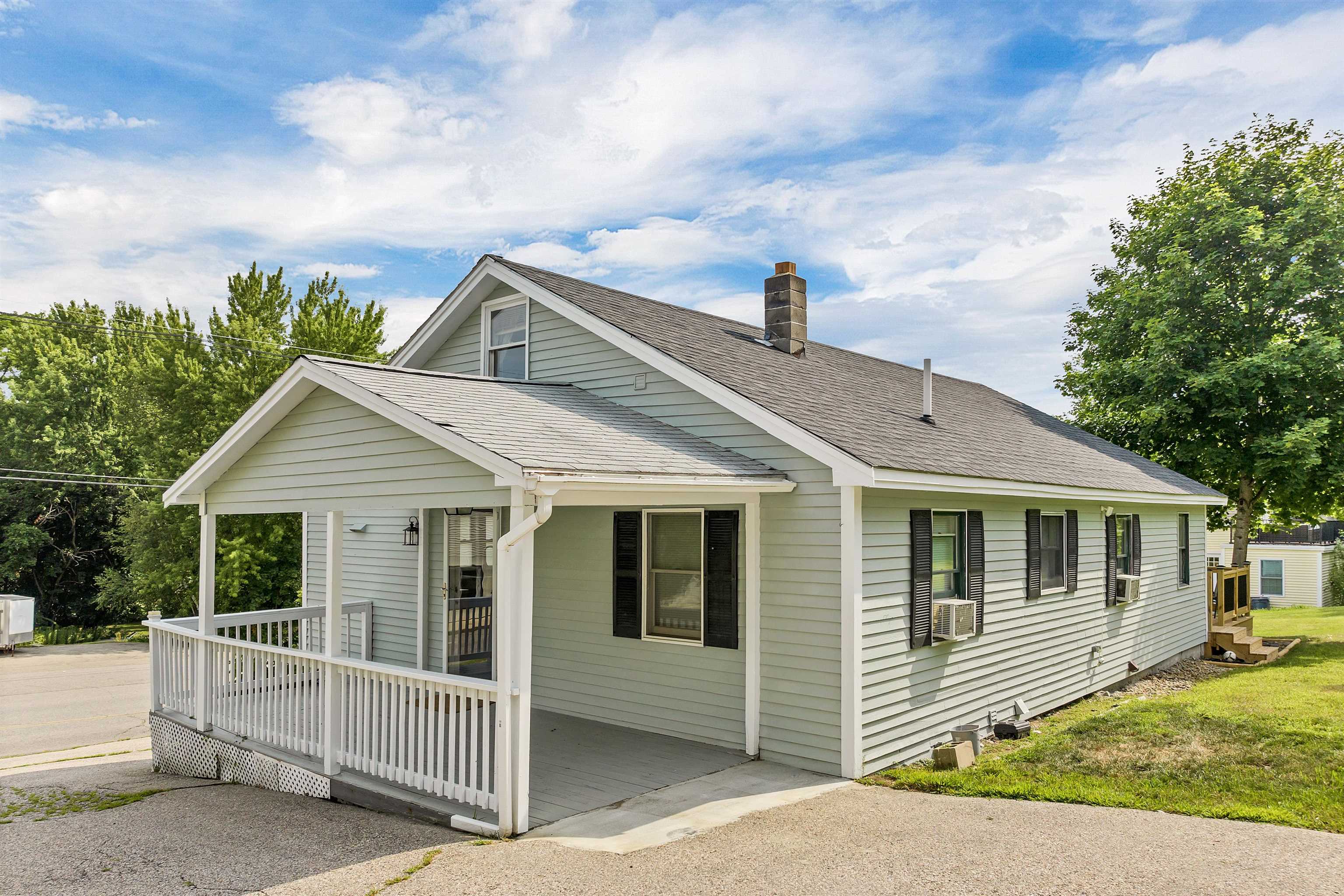 61 Lehner Street Wolfeboro, NH 03894 - Photo 7 of 58