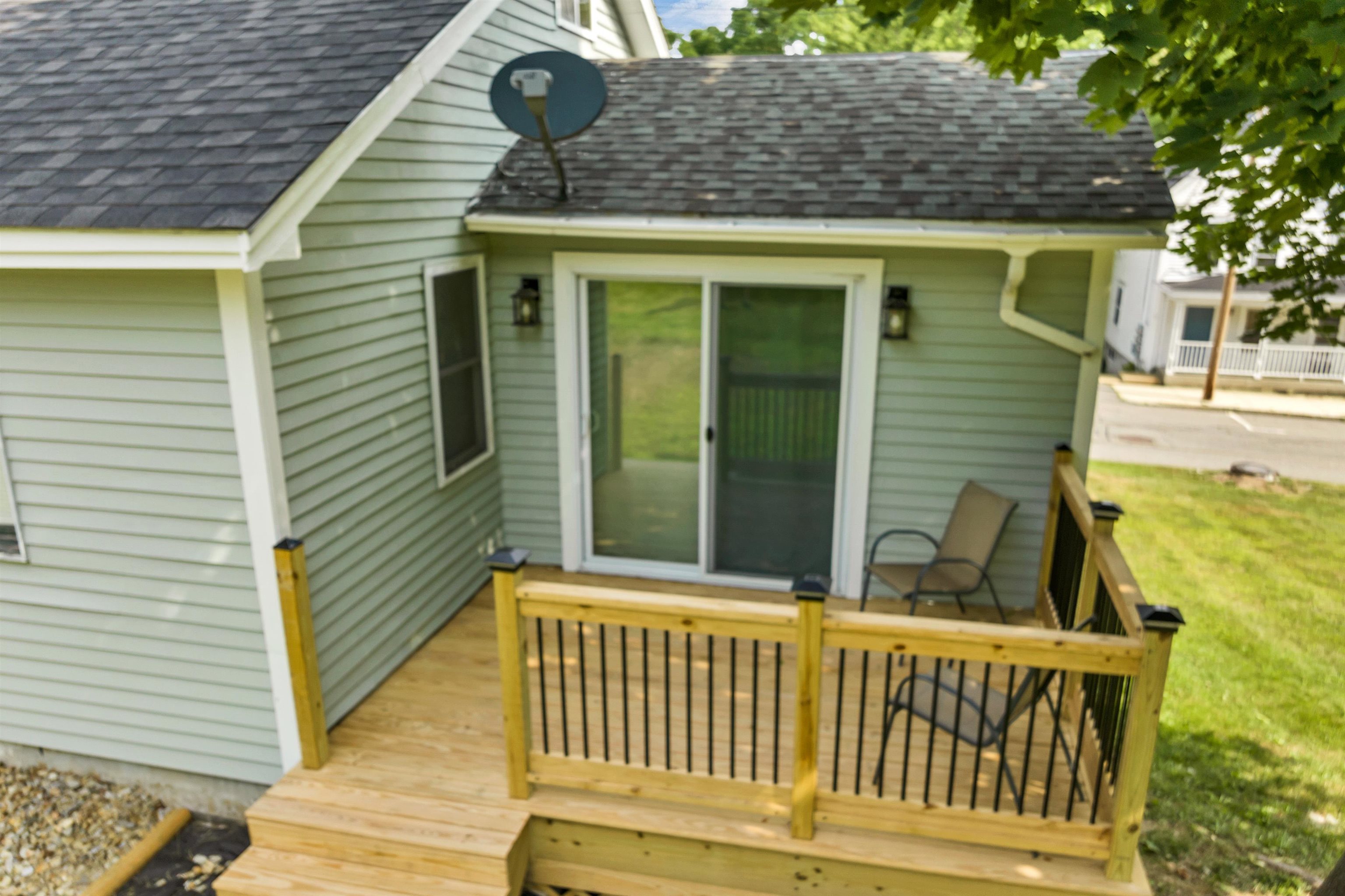 61 Lehner Street Wolfeboro, NH 03894 - Photo 9 of 58