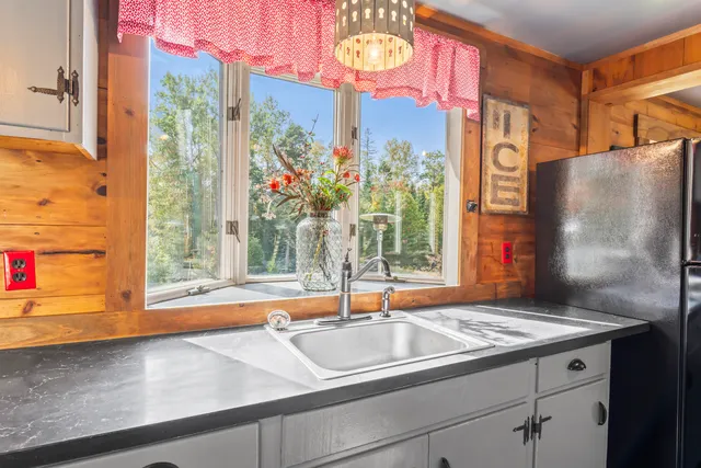 $460,000 | 795 Dallas Hill Road, Dallas Plt, ME 04970