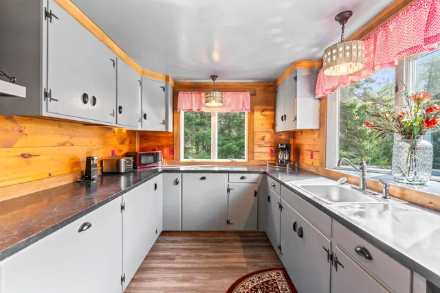 $460,000 | 795 Dallas Hill Road, Dallas Plt, ME 04970