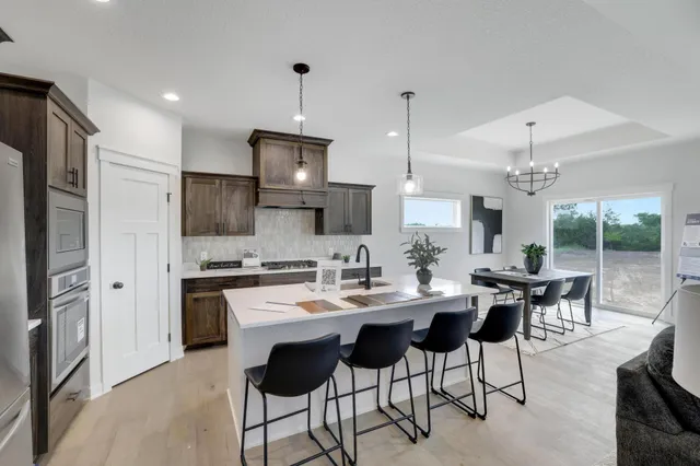 $769,900 | 416 Moelter Lane, Hudson, WI 54016