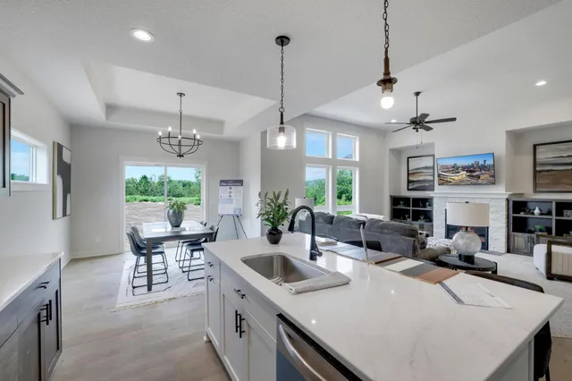 $769,900 | 416 Moelter Lane, Hudson, WI 54016