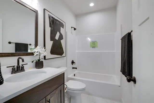 $769,900 | 416 Moelter Lane, Hudson, WI 54016