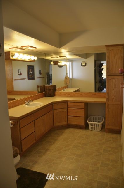 16581 Fisk Road Yakima, WA 98908 - Photo 14 of 16