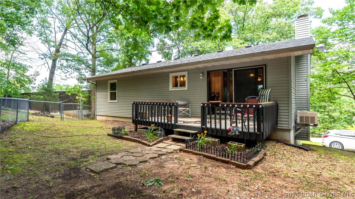 54 Sunset Road Lake Ozark, MO 65049 - Photo 25 of 37