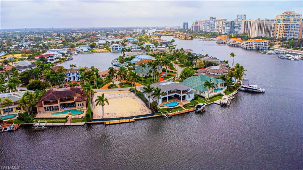 341 Devils Bight Naples, FL 34103 - Photo 5 of 16