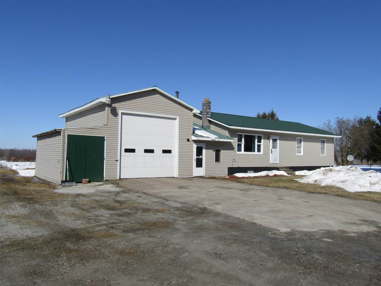 151 Bushey Road Swanton, VT 05478 - Photo 4 of 32