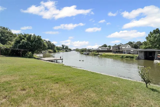 a view of a lake with houses