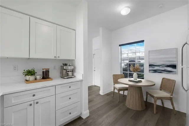 $319,900 | 3250 Cypress Glen Way, Unit 402, Naples, FL 34109