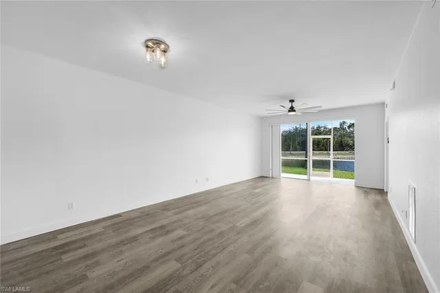 $319,900 | 3250 Cypress Glen Way, Unit 402, Naples, FL 34109