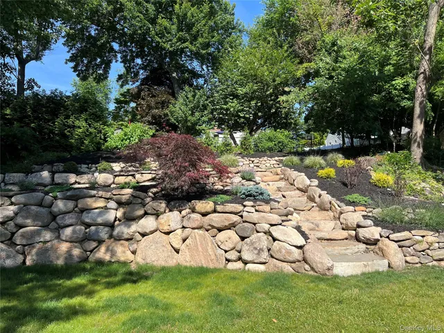 $599,000 | 7 Staubitz Avenue, Pearl River, NY 10965