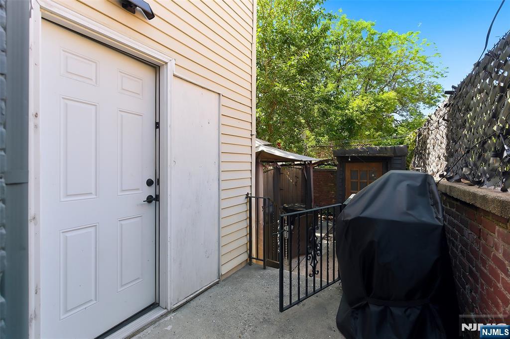 22 8th Avenue Newark, NJ 07104 - Photo 23 of 26