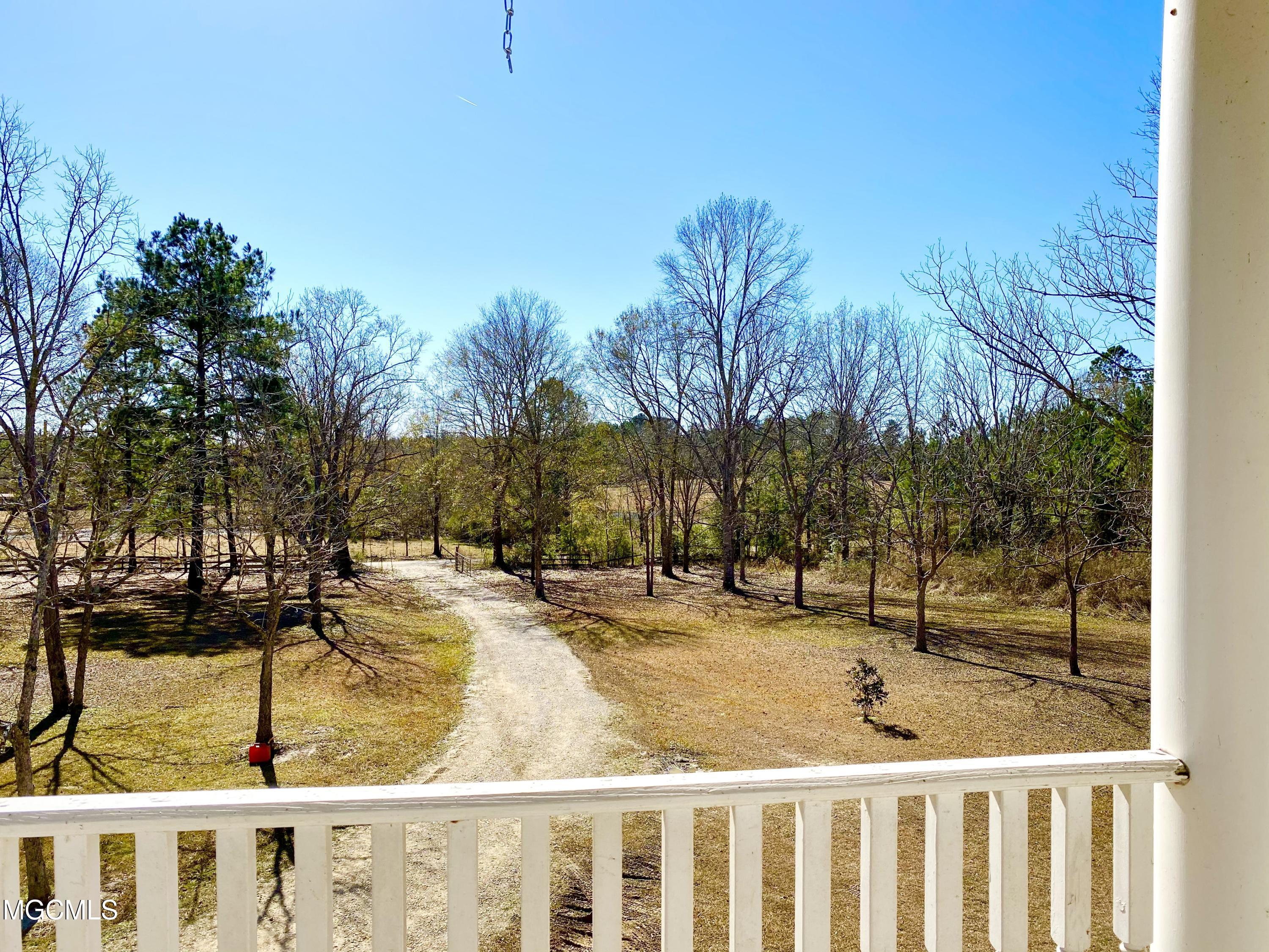 68 Tom Chance Road Poplarville, MS 39470 - Photo 8 of 33 IMG_2542