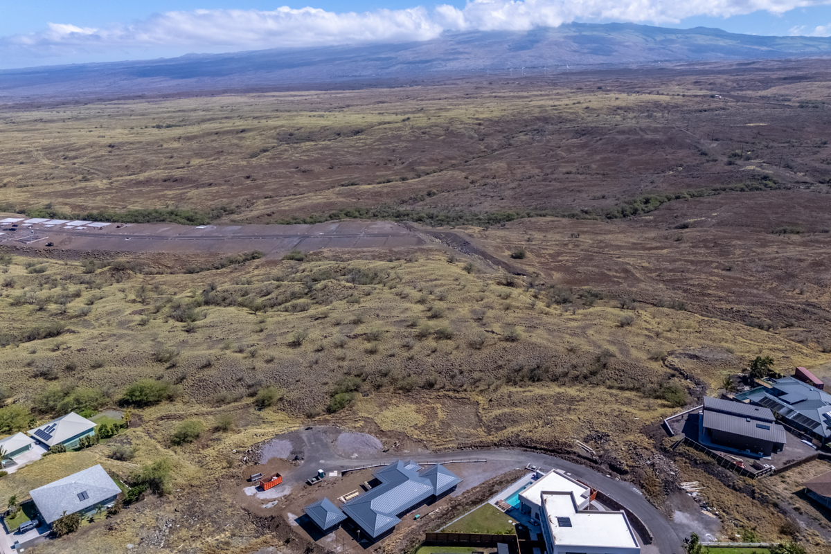 68-5106 Lot 6 Kainani Place Waikoloa, HI 96738 - Photo 13 of 16 a view of city and mountain