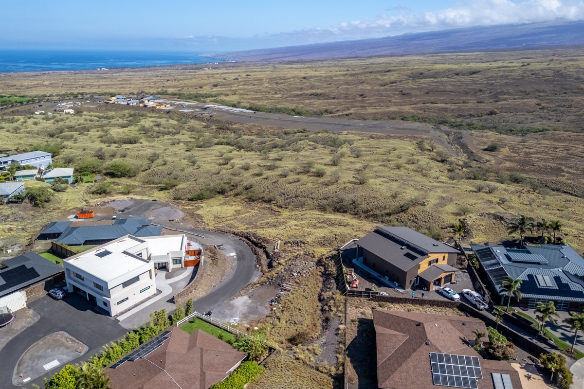 68-5106 Lot 6 Kainani Place Waikoloa, HI 96738 - Photo 5 of 16 view of a city with ocean