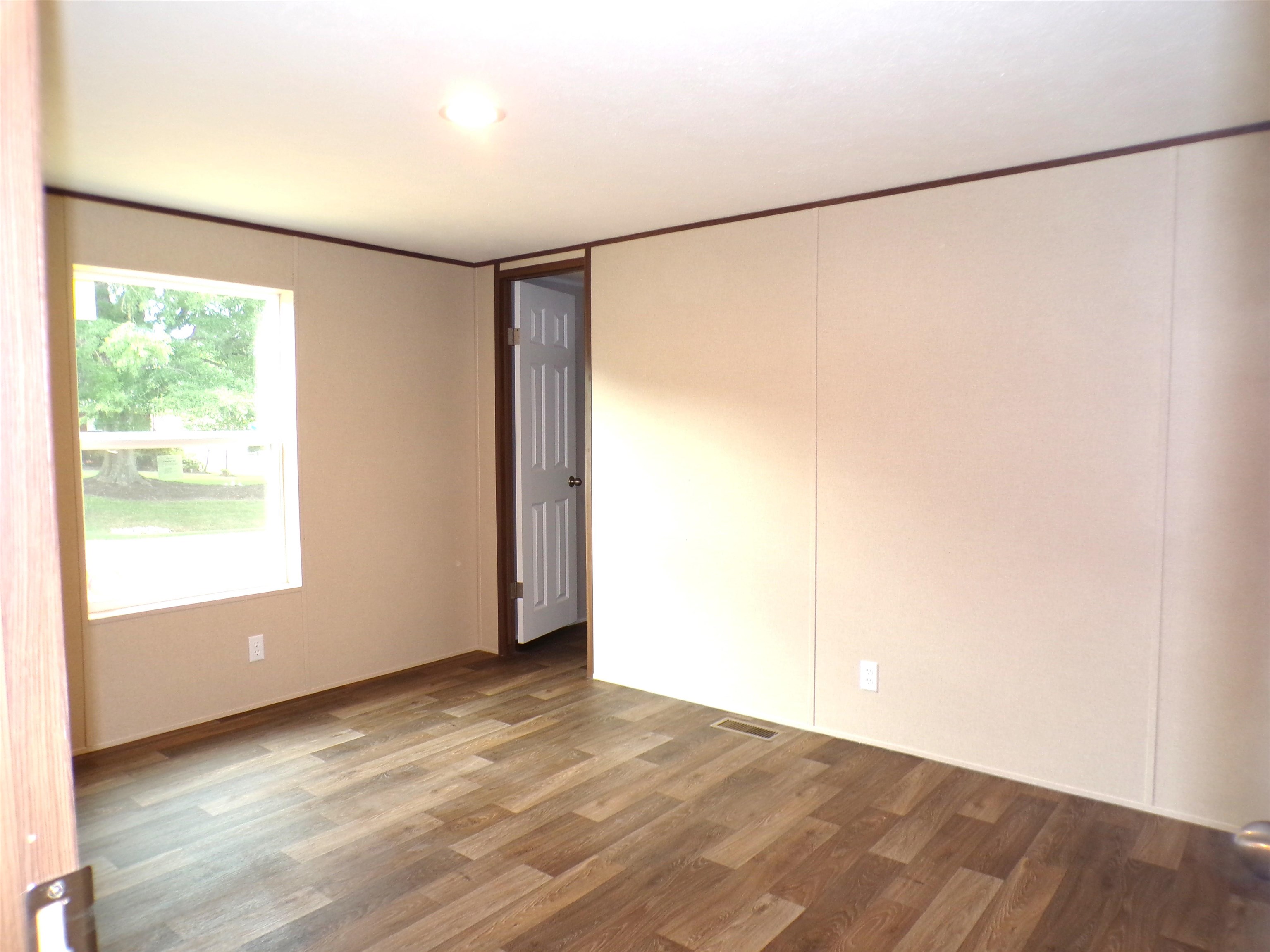 329 Thompson Road Chesnee, SC 29323 - Photo 17 of 25 Gallery Image 17