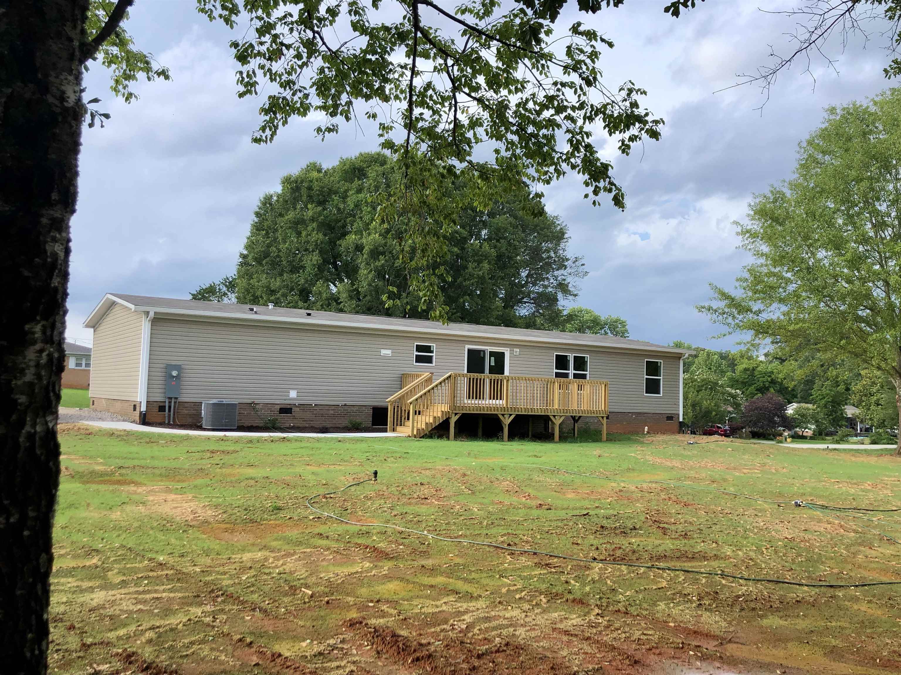 329 Thompson Road Chesnee, SC 29323 - Photo 19 of 25 Gallery Image 19
