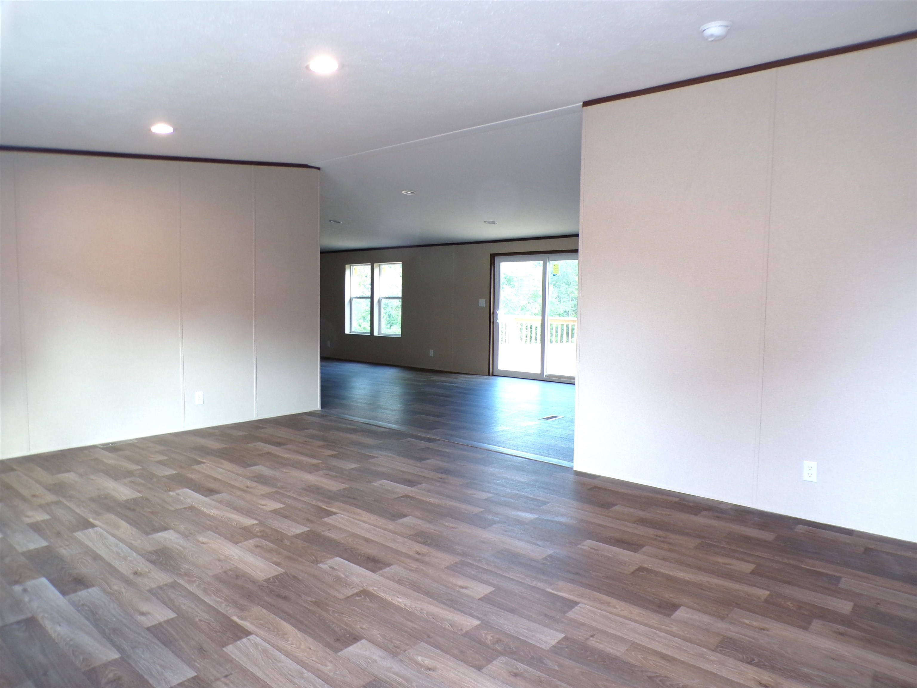 329 Thompson Road Chesnee, SC 29323 - Photo 2 of 25 Gallery Image 2