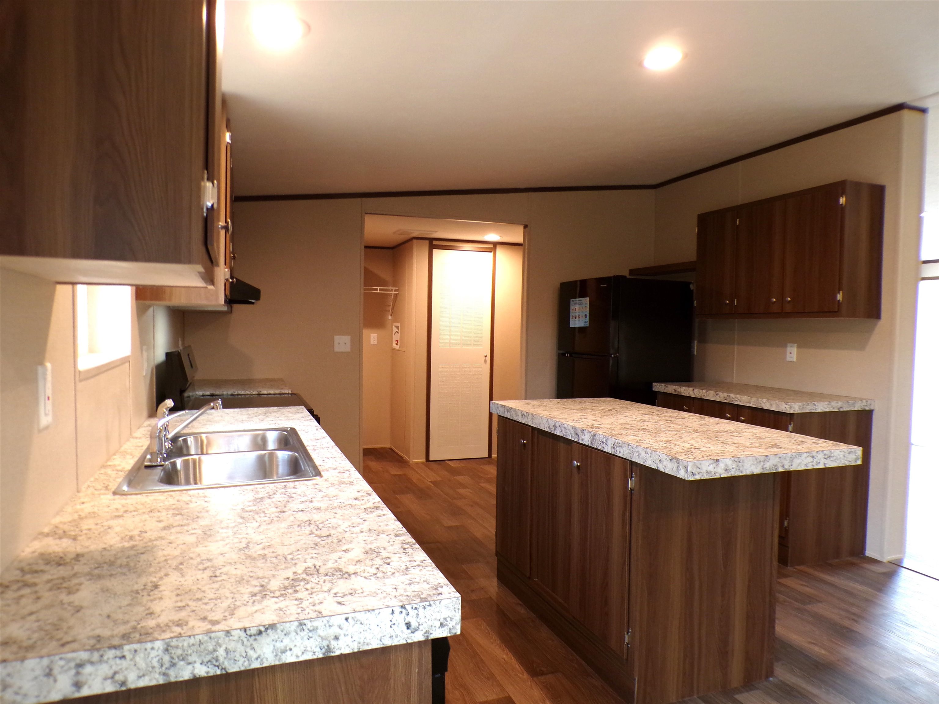 329 Thompson Road Chesnee, SC 29323 - Photo 6 of 25 Gallery Image 6