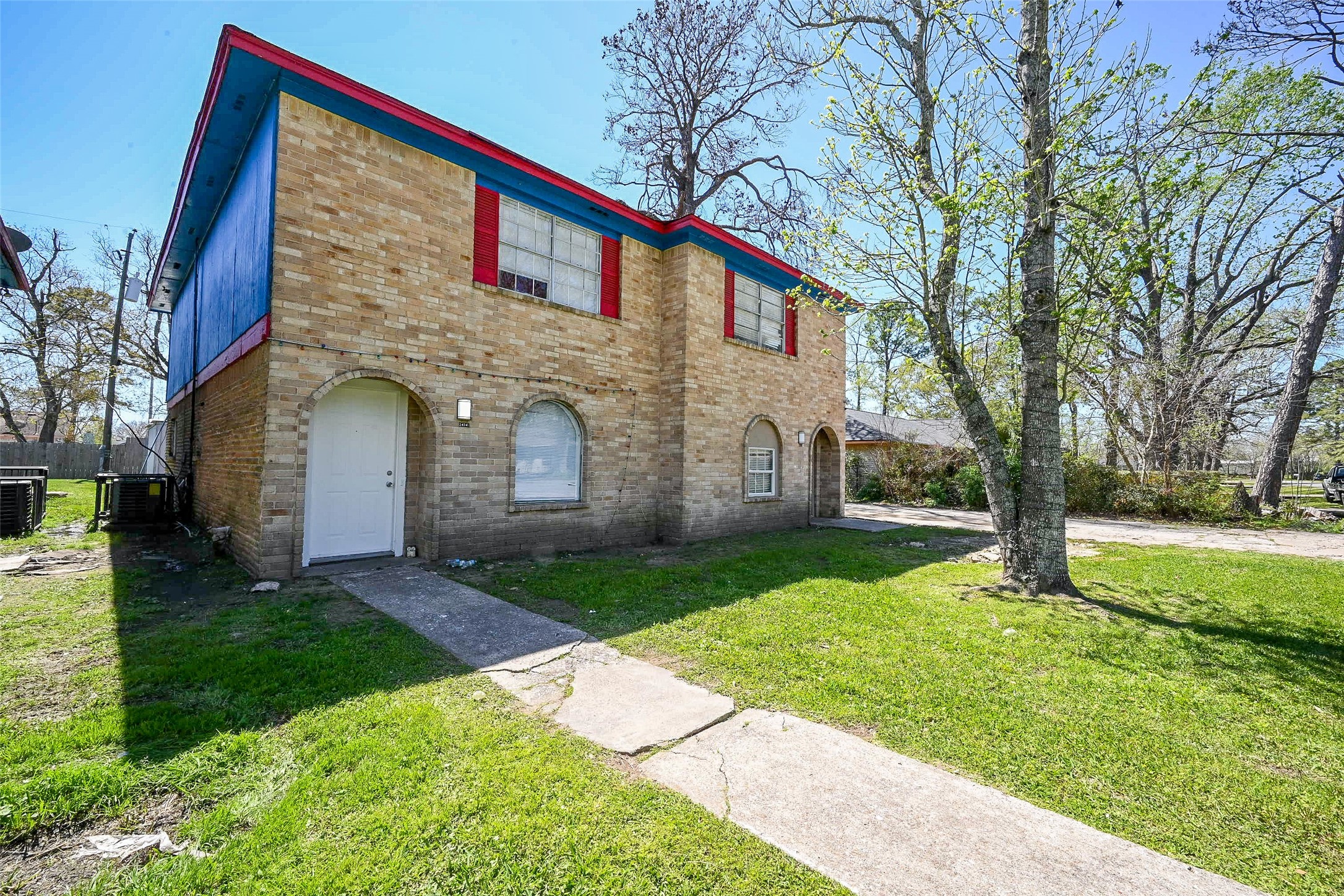 2438 Balmorhea Avenue Houston, TX 77039 - Photo 9 of 32