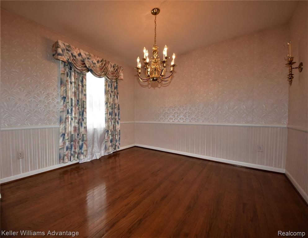 26137 Middlebelt Road Farmington Hills, MI 48334 - Photo 5 of 21