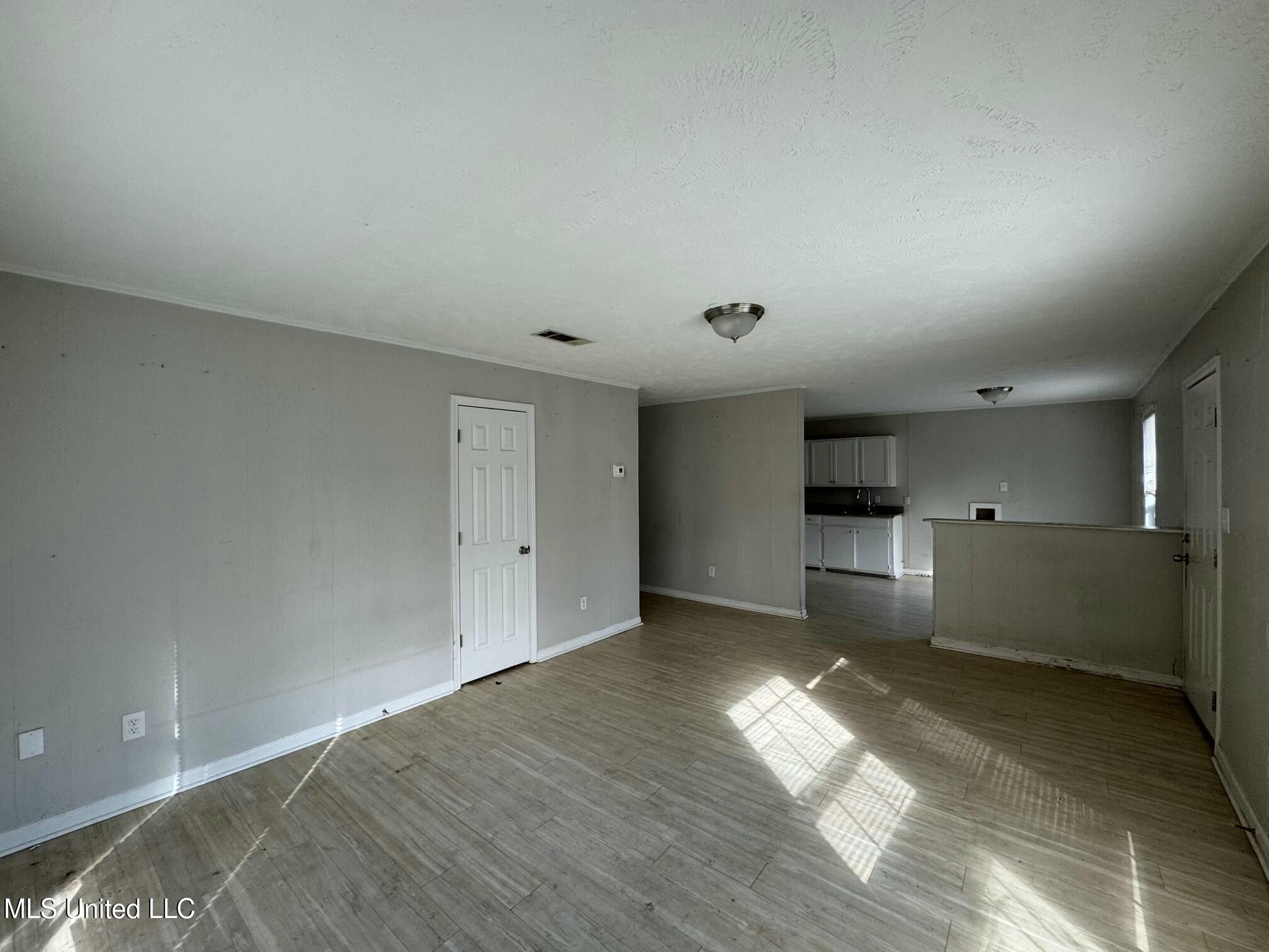 247-49 Lawrence Road Jackson, MS 39206 - Photo 4 of 17 tempImageJFyppS