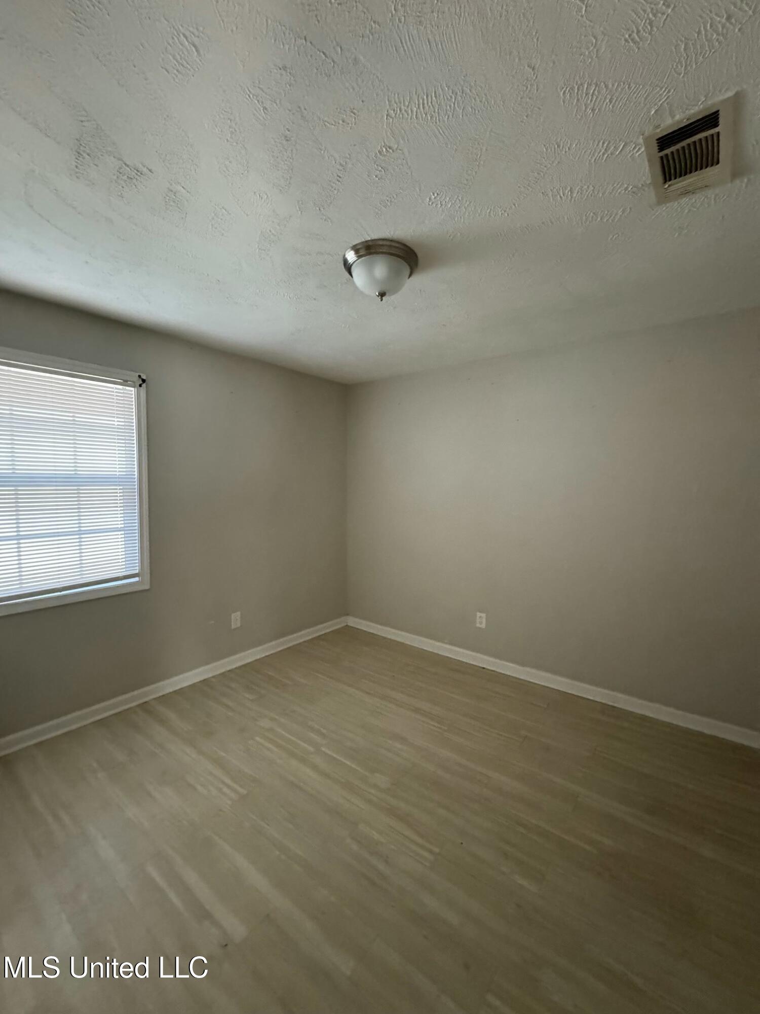 247-49 Lawrence Road Jackson, MS 39206 - Photo 8 of 17 tempImage2PtfJa