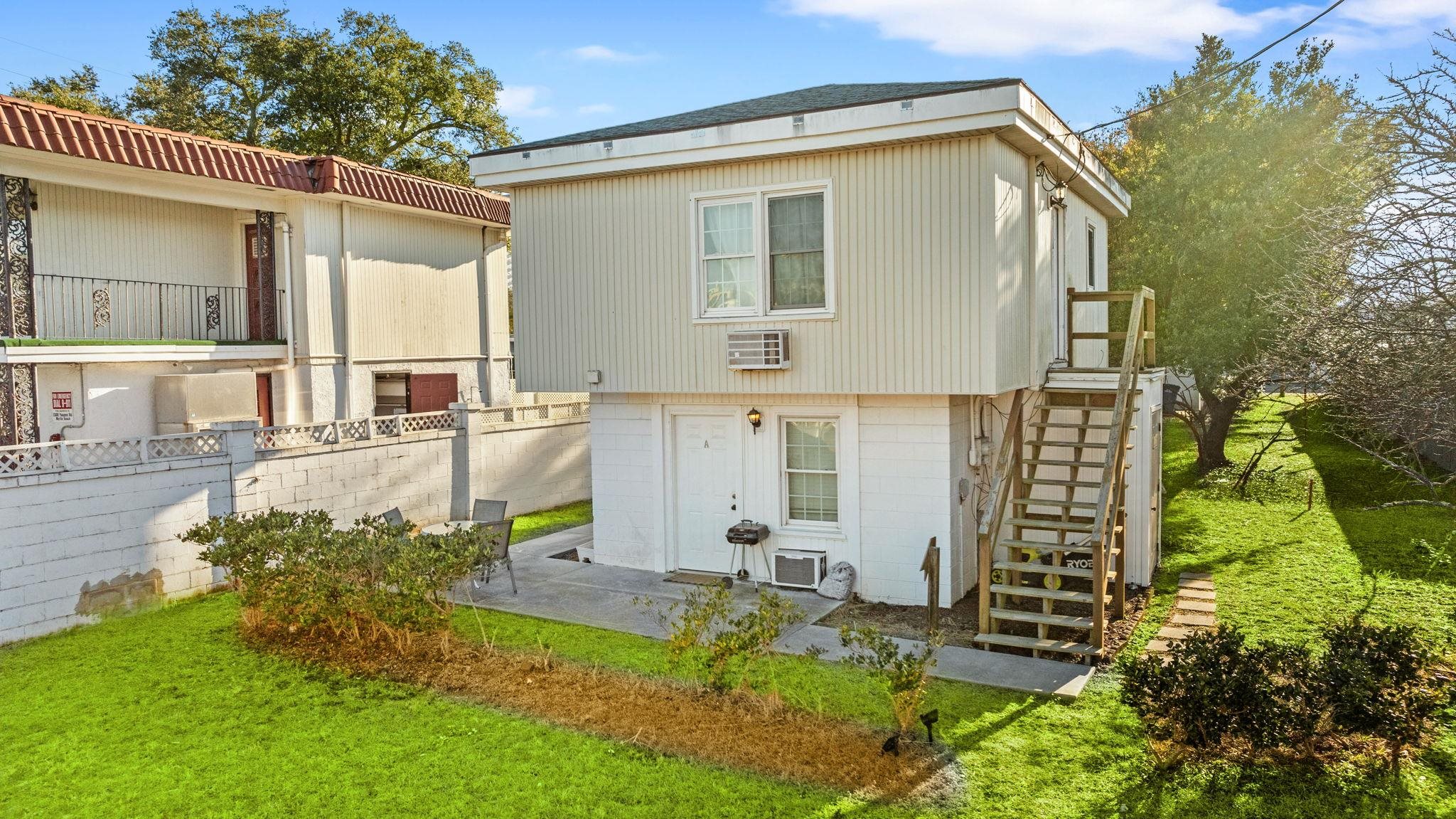 403 13th Avenue South Myrtle Beach, SC 29577 - Photo 3 of 40