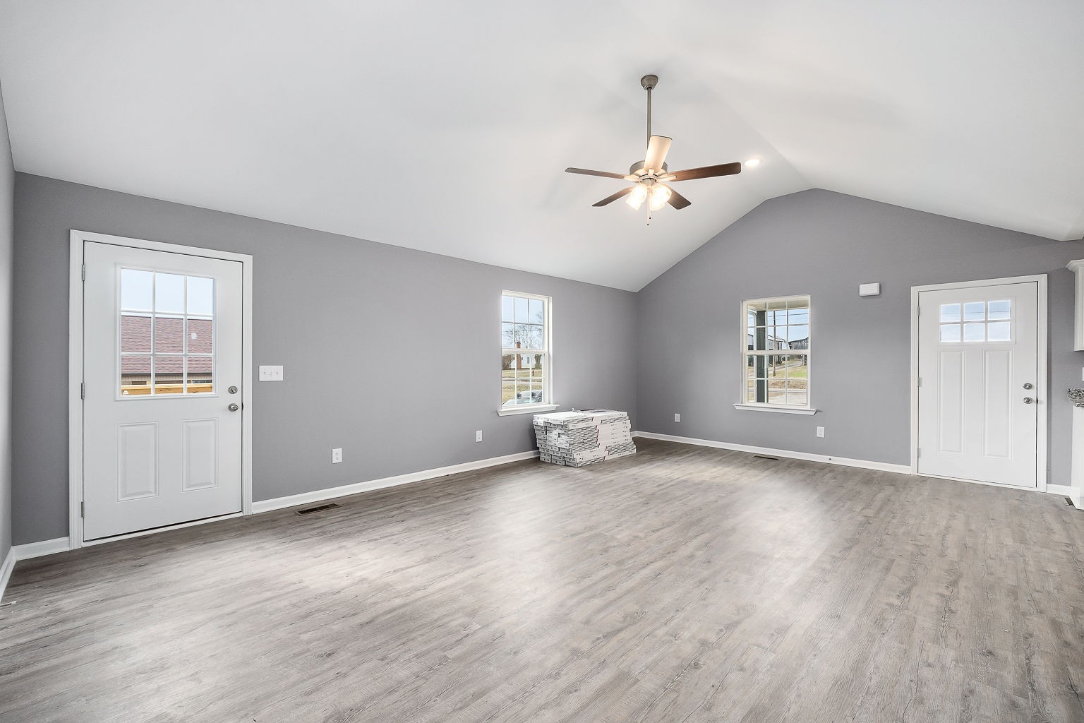 11859 Old Kentucky Road Walling, TN 38587 - Photo 6 of 22 Gallery Image 6