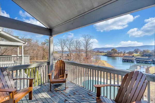 $619,900 | 290 Sailors Cove Drive, Unit 409, Moneta, VA 24121