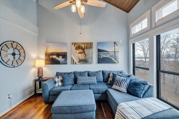 $619,900 | 290 Sailors Cove Drive, Unit 409, Moneta, VA 24121