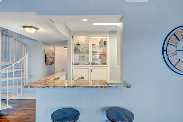 $619,900 | 290 Sailors Cove Drive, Unit 409, Moneta, VA 24121