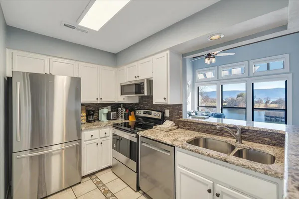 $619,900 | 290 Sailors Cove Drive, Unit 409, Moneta, VA 24121