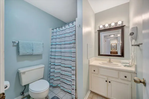 $619,900 | 290 Sailors Cove Drive, Unit 409, Moneta, VA 24121