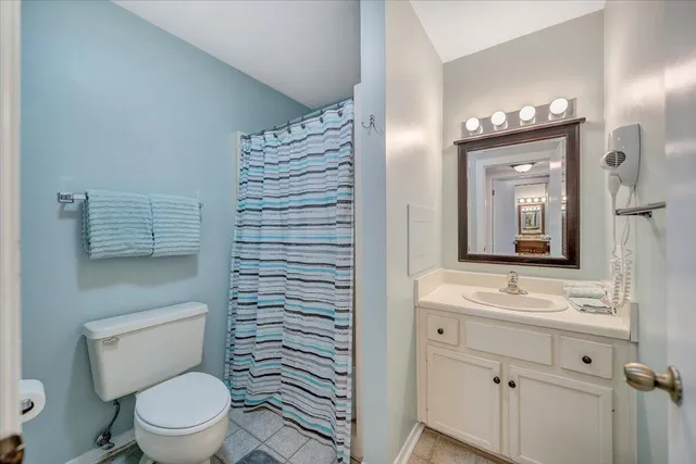 $649,900 | 290 Sailors Cove Drive, Unit 409, Moneta, VA 24121