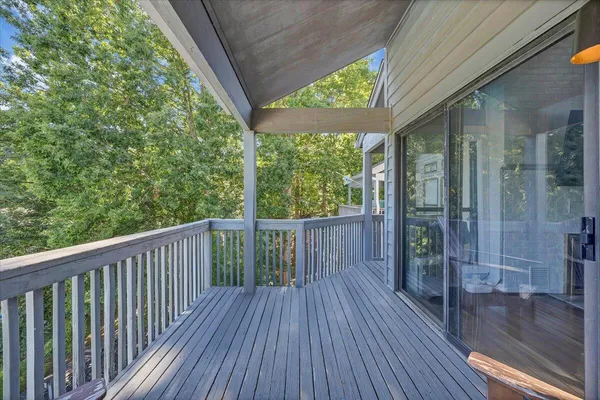 $619,900 | 290 Sailors Cove Drive, Unit 409, Moneta, VA 24121