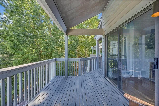 $649,900 | 290 Sailors Cove Drive, Unit 409, Moneta, VA 24121