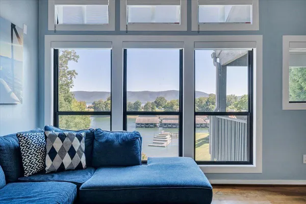 $619,900 | 290 Sailors Cove Drive, Unit 409, Moneta, VA 24121