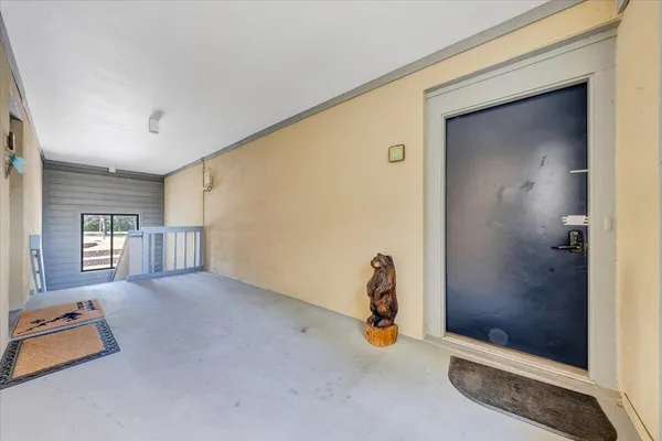 $619,900 | 290 Sailors Cove Drive, Unit 409, Moneta, VA 24121