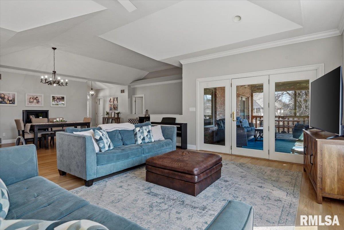 8 Riverwood Drive Rochester, IL 62563 - Photo 11 of 65