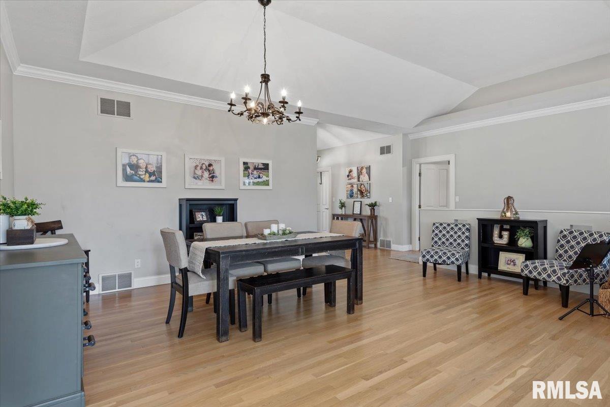 8 Riverwood Drive Rochester, IL 62563 - Photo 7 of 65