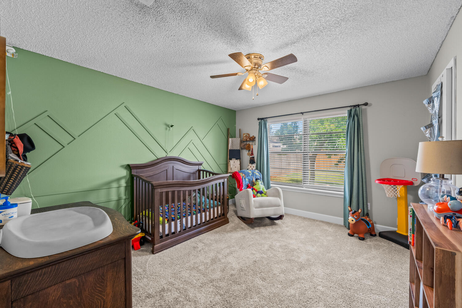 5402 89th Street Lubbock, TX 79424 - Photo 29 of 42 5402 89th St interiors blurred-12