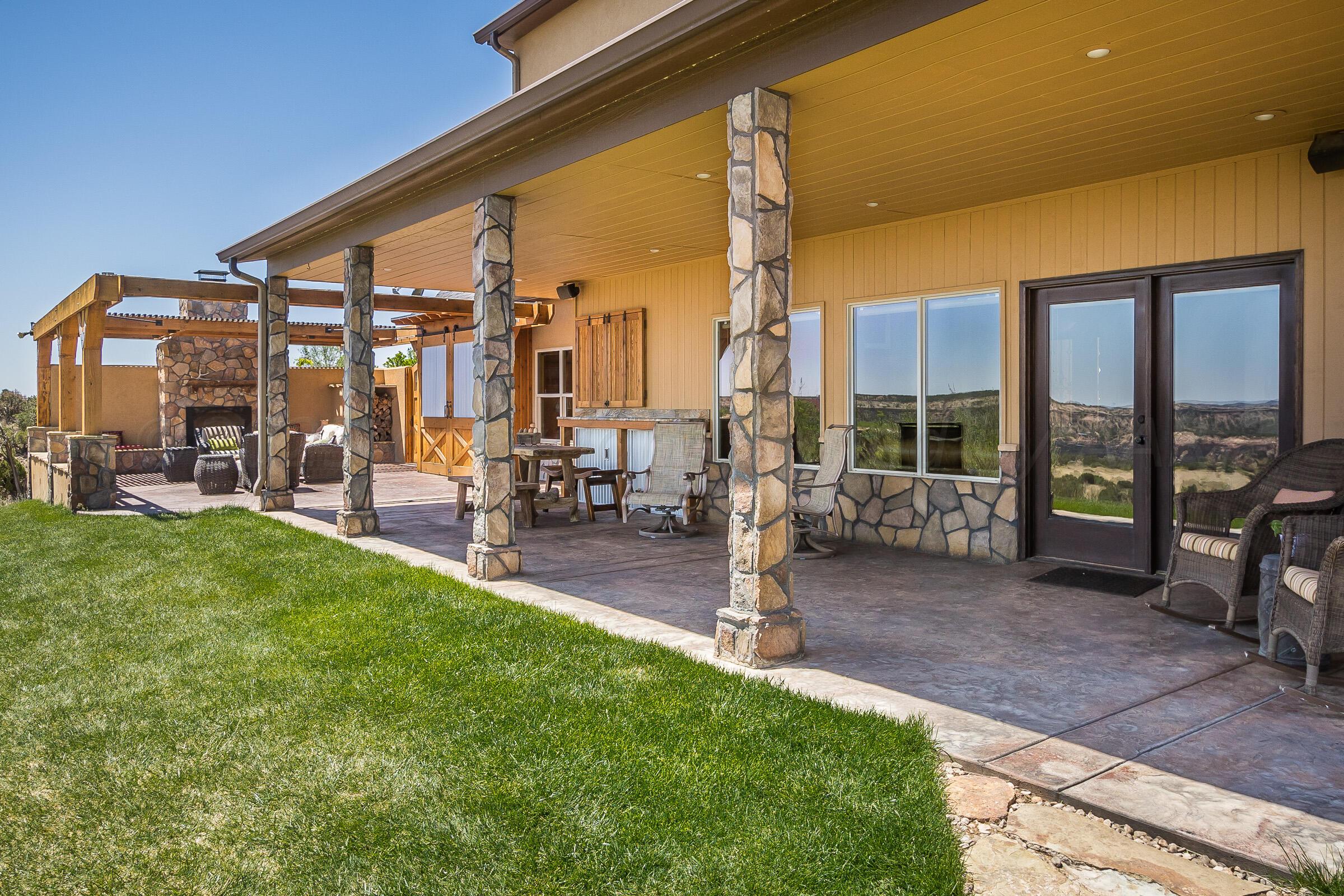7801 East Lake View Road Amarillo, TX 79118 - Photo 11 of 54 Back Patio