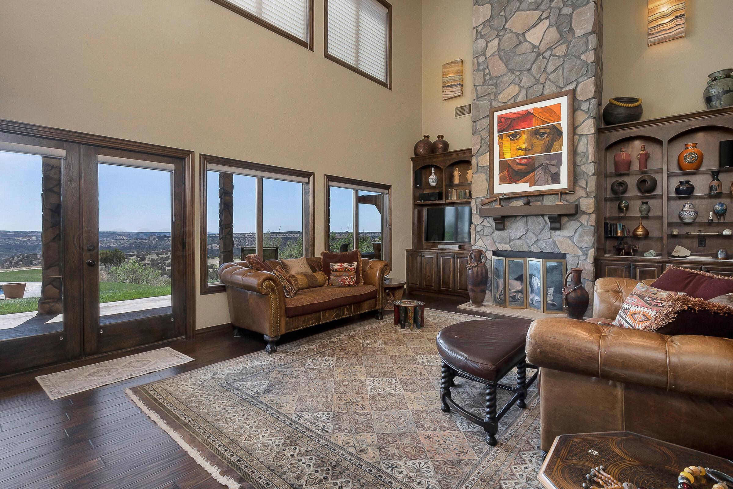 7801 East Lake View Road Amarillo, TX 79118 - Photo 19 of 54 Living w/Views