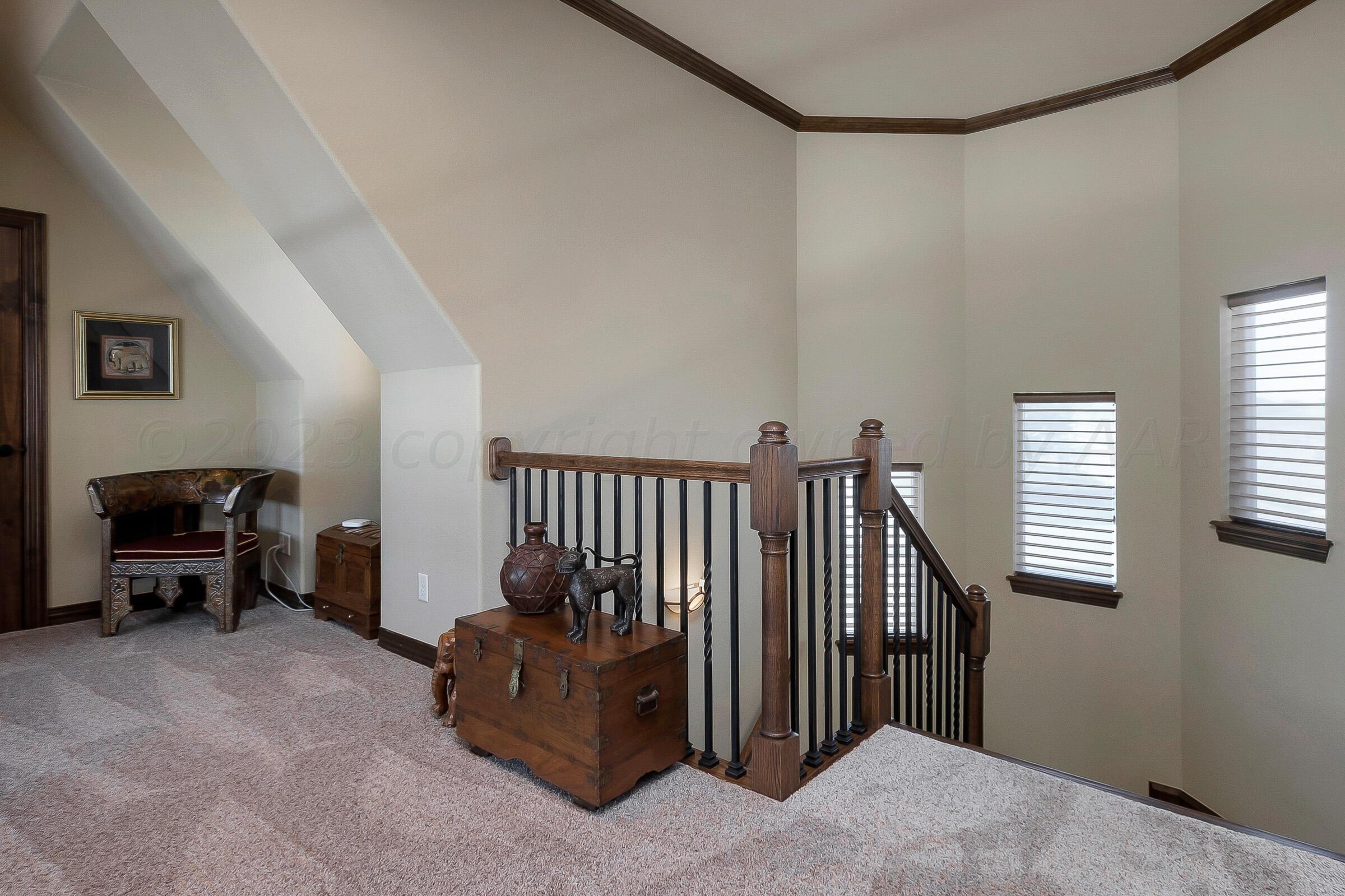 7801 East Lake View Road Amarillo, TX 79118 - Photo 37 of 54 Landing/Loft
