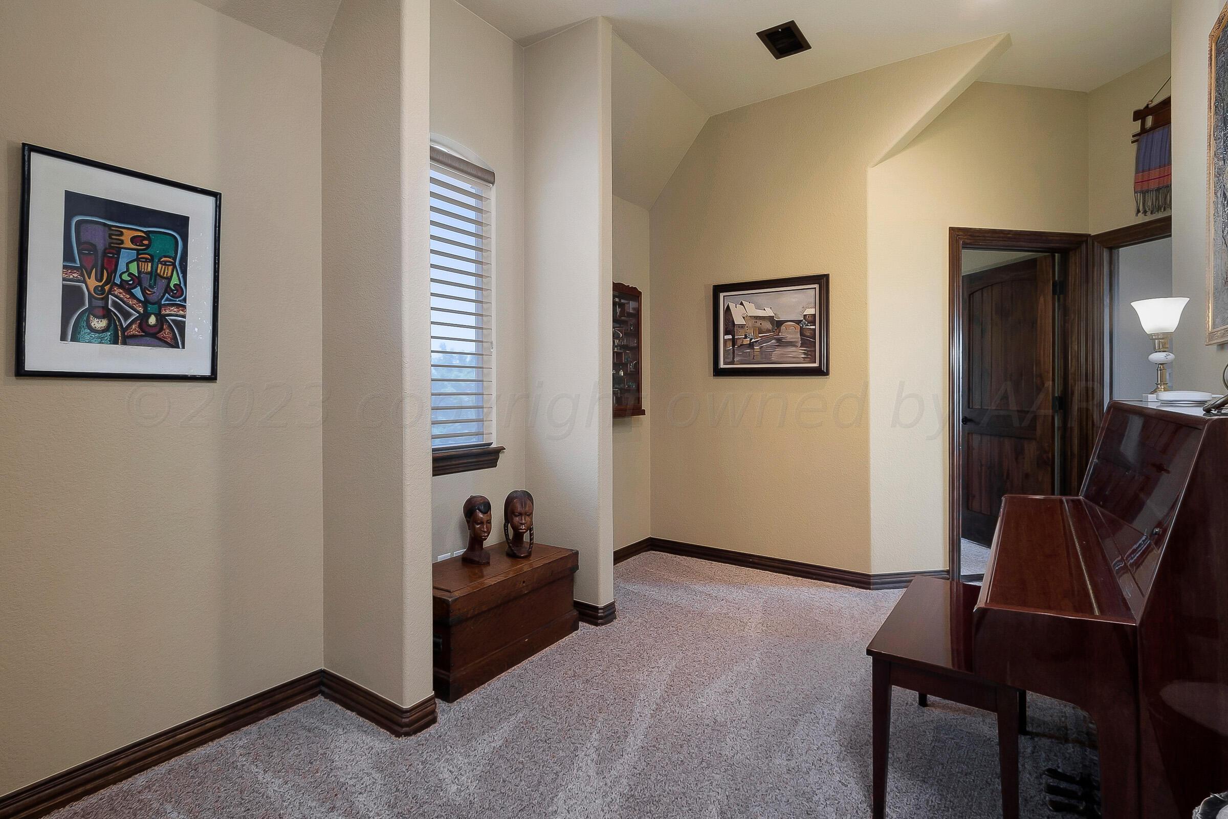 7801 East Lake View Road Amarillo, TX 79118 - Photo 43 of 54 Sitting/Reading/Music Area