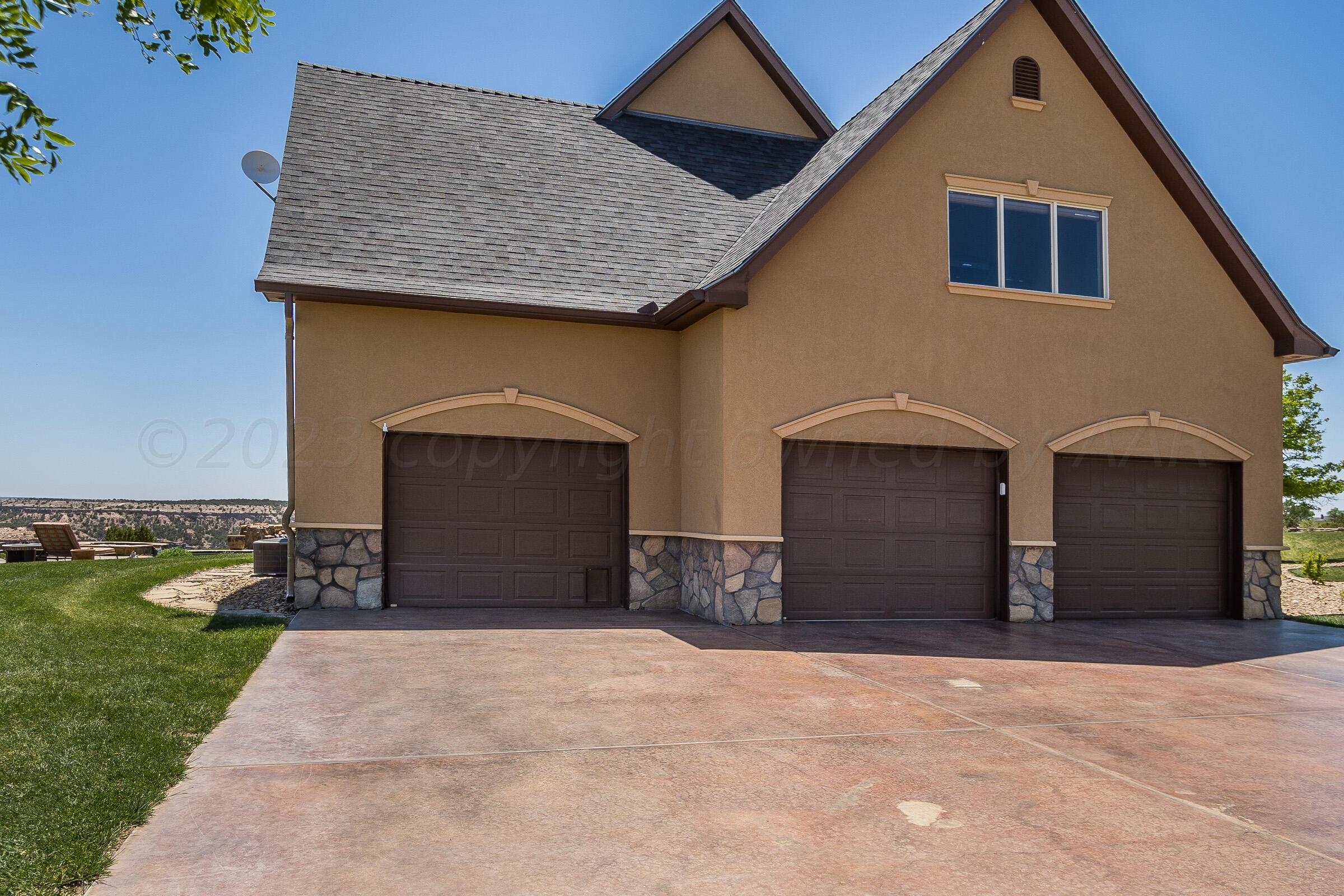 7801 East Lake View Road Amarillo, TX 79118 - Photo 51 of 54 3 Stall Garage