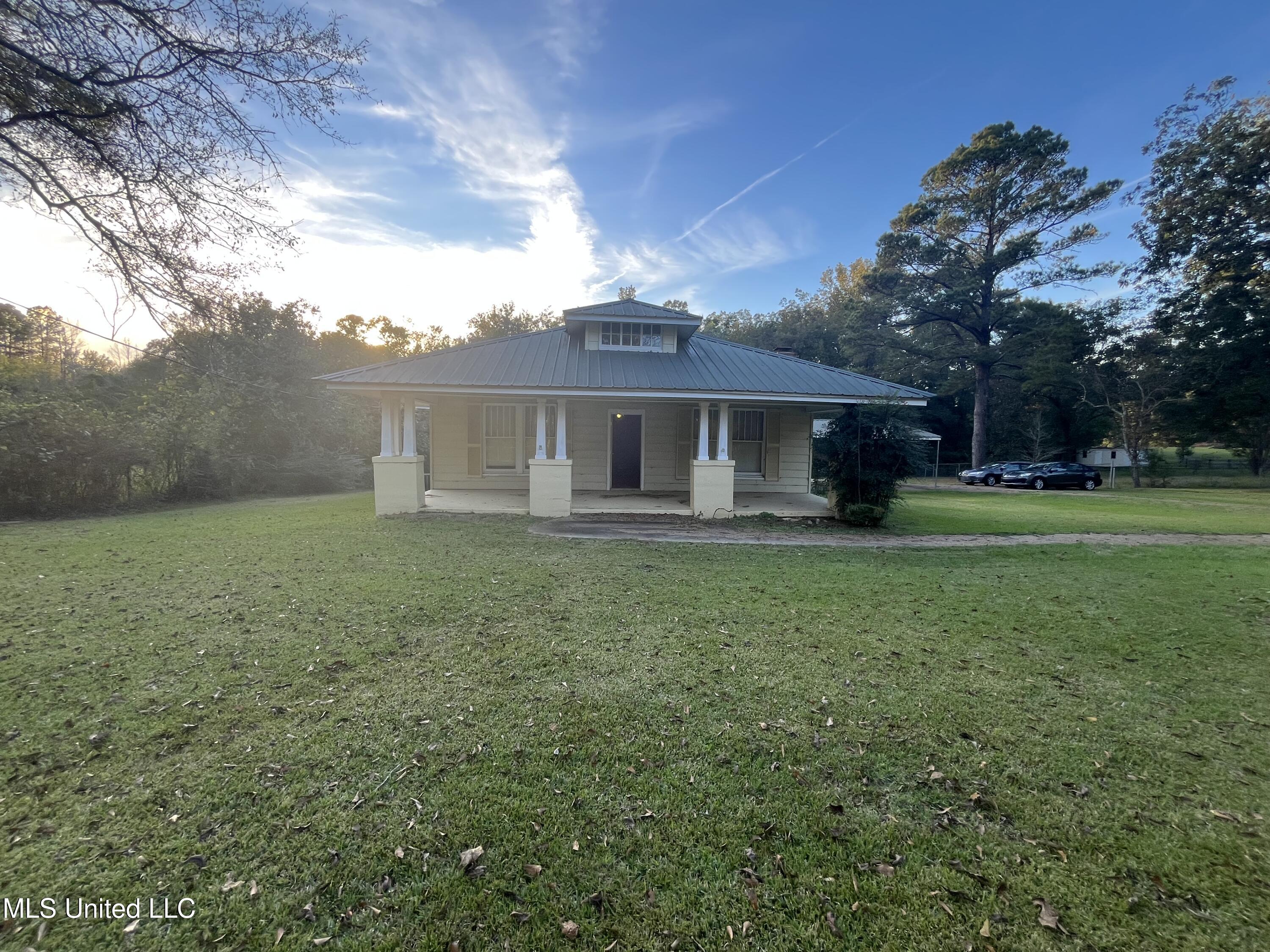 5339 Raymond Bolton Road Bolton, MS 39041 - Photo 1 of 14 Primary Photo
